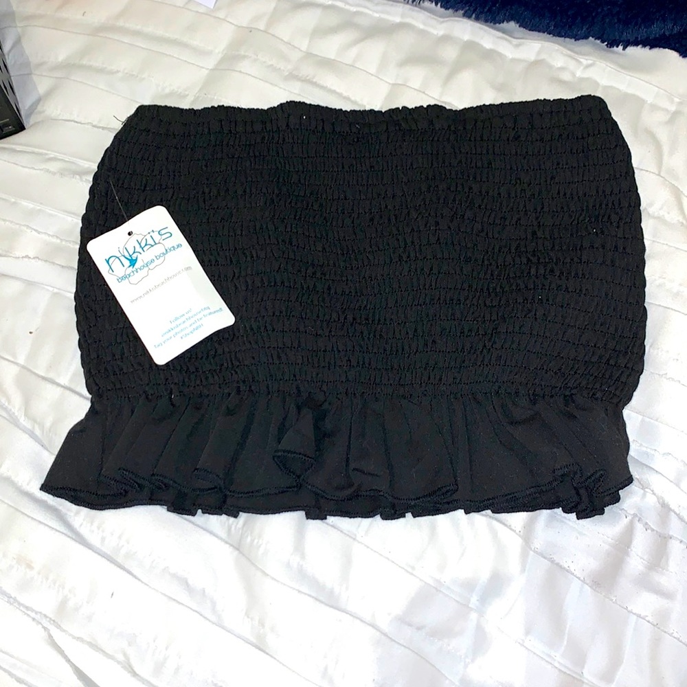 Scrunched crop top w/ bottom ruffle